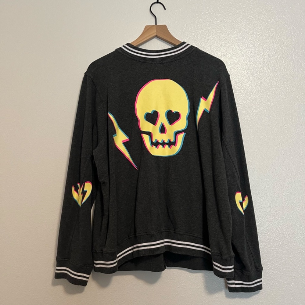 Torrid - LoveSick Skull Bolt Charcoal Heather Fleece Relaxed Bomber Jacket - 3X - Picture 2 of 10